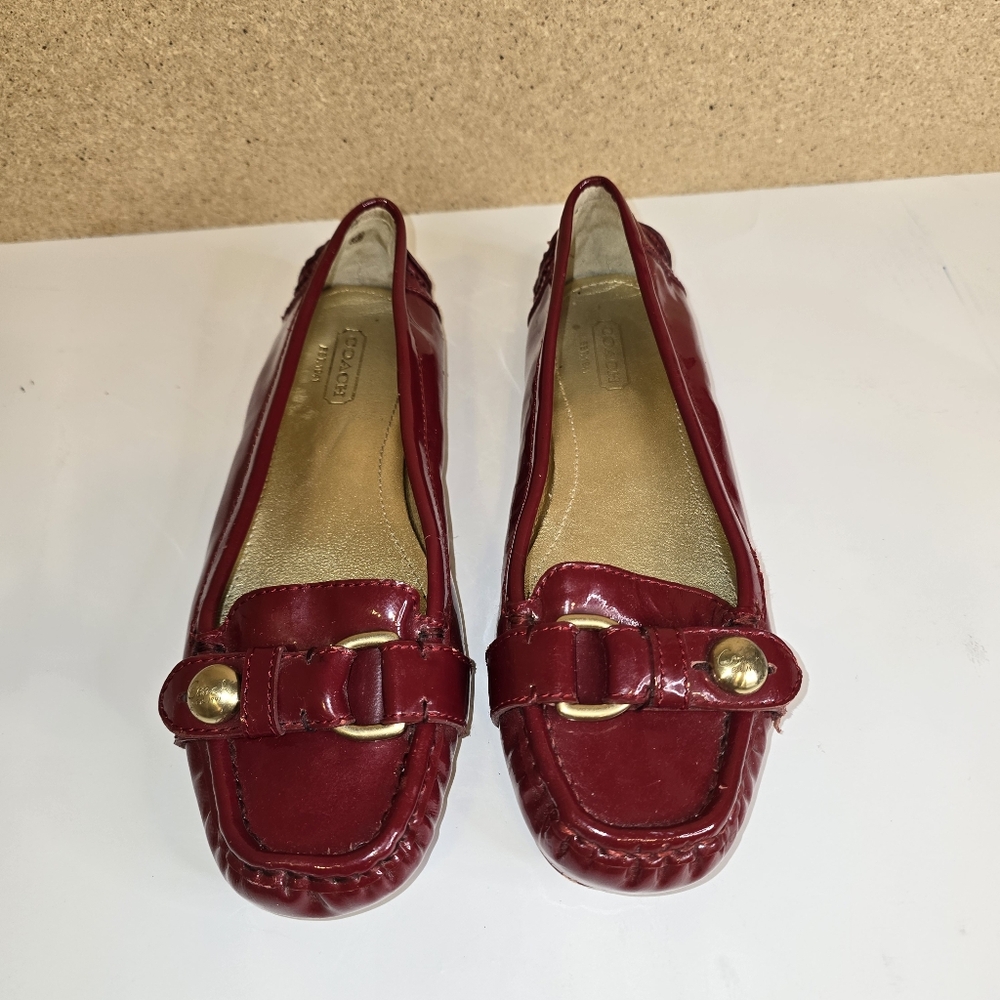 Coach flats hellen style